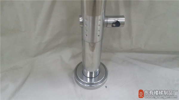 管狀穿管純不銹鋼護欄立柱DY-8201（1.2mm厚穿管件）