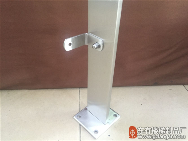 單扁不銹鋼玻璃護欄立柱DY-8136厚玻璃夾