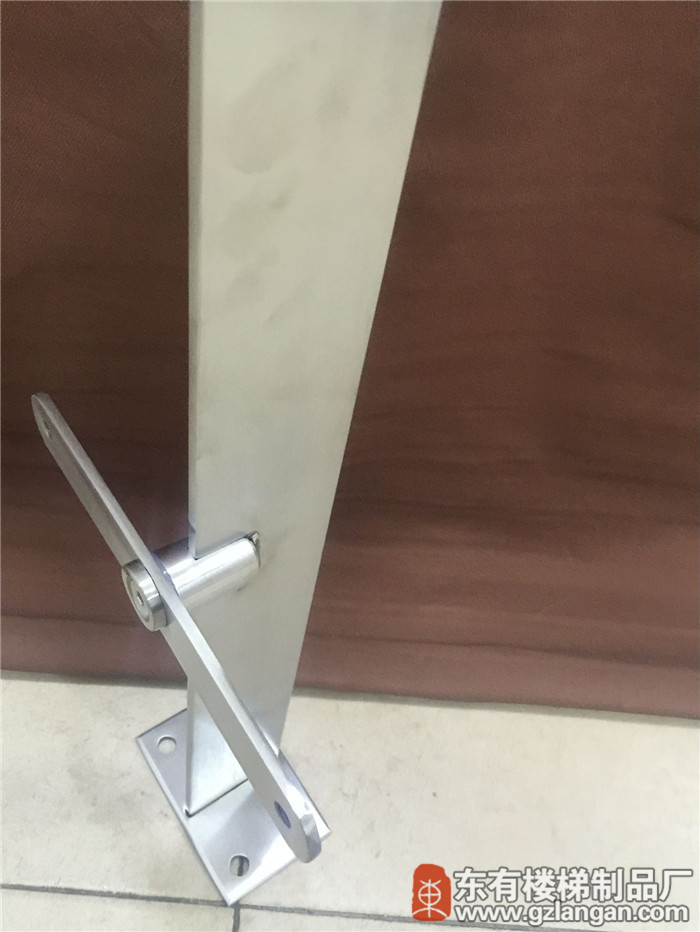 樓梯單扁不銹鋼玻璃護欄立柱DY-8137厚精磨掛件