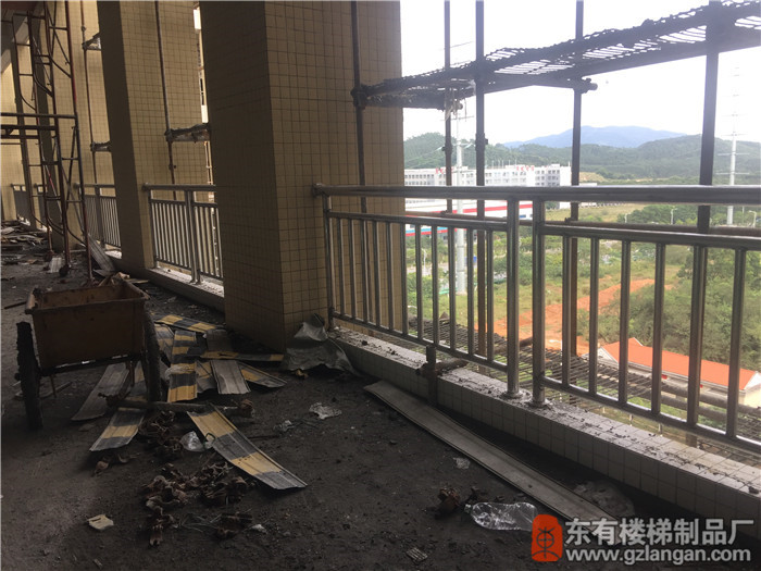 蘿崗錦香閣食品廠房不銹鋼護欄不銹鋼欄桿安裝1