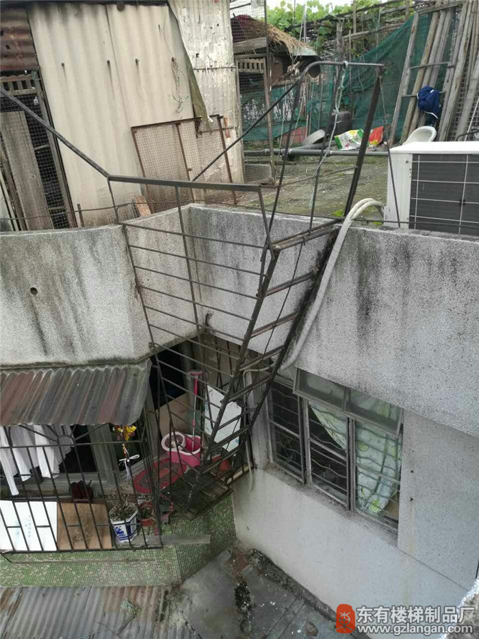舊鐵樓梯