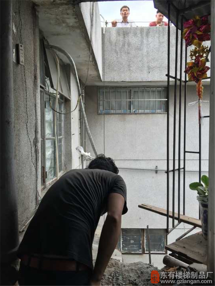 不銹鋼梯吊裝1