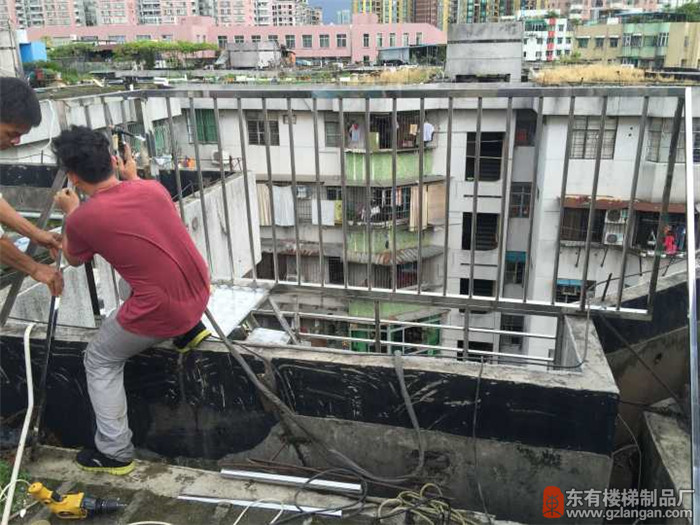 不銹鋼梯吊裝6