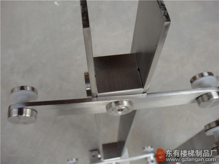 玻璃穿管不銹鋼工程立柱DY-8112精磨掛件