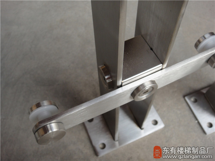 玻璃穿管不銹鋼工程立柱DY-8112實拍高清精磨掛件