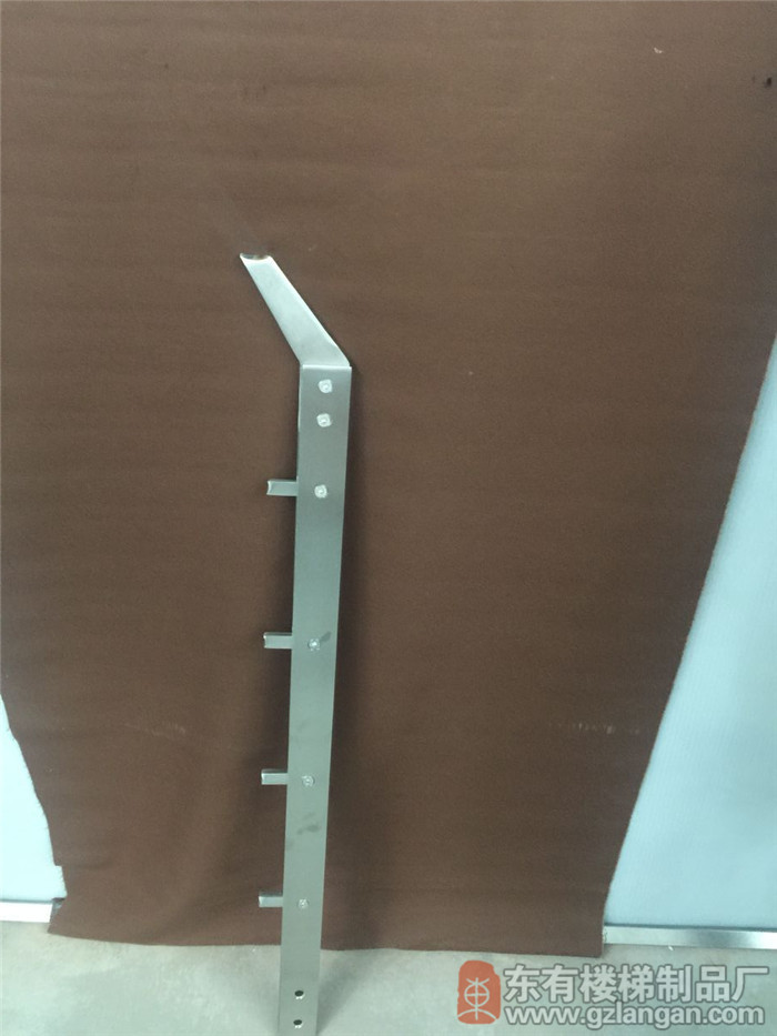 實心單扁不銹鋼穿管欄桿立柱DIY-006實拍側面2