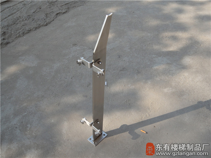 不銹鋼單板玻璃立柱4