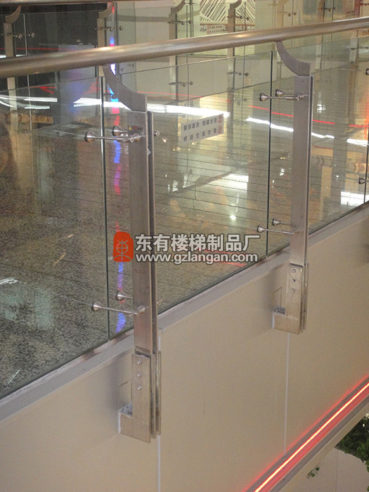 不銹鋼側(cè)裝立柱