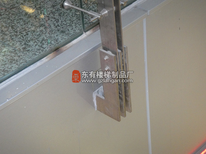 不銹鋼側(cè)裝立柱腳
