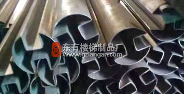 不銹鋼圓管雙槽G-0013實(shí)拍