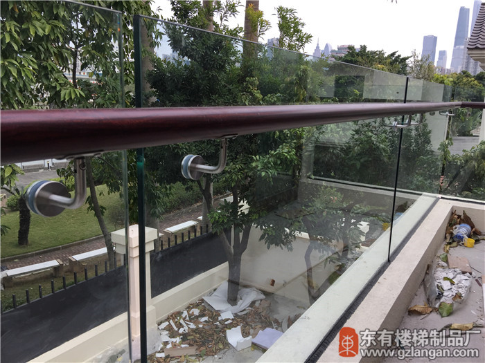 鋁合金木紋扶手G-L-002看上去和木扶手完全模一樣