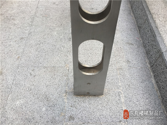 通道不銹鋼扶手激光立柱-上下座用空心