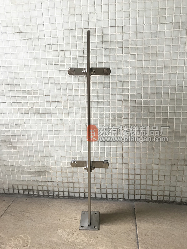 DY-8134立柱為755*70*10立柱