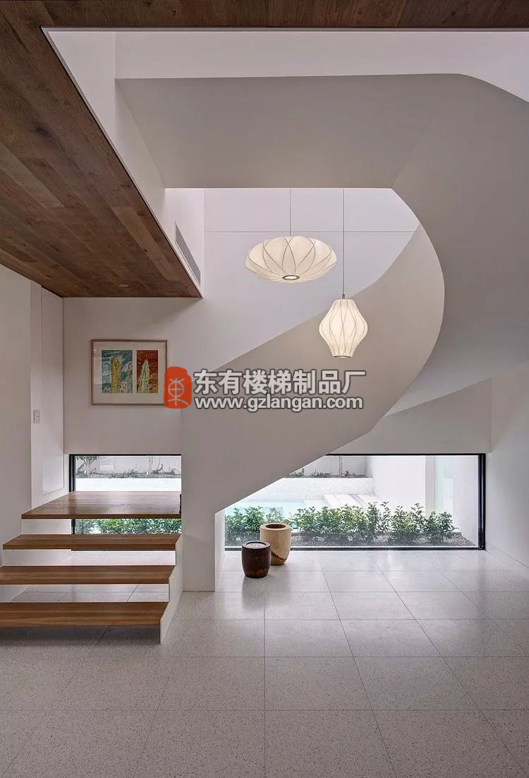 好樓梯由護欄設計來提升-護欄17