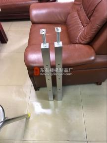 可以直接通過預開孔打螺絲安裝的方管穿管立柱